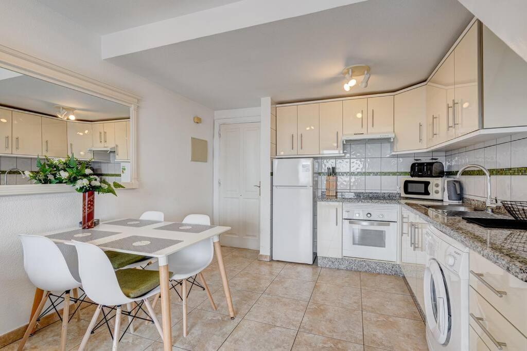 Royal Garden - 2 Bedroom Playa de las Americas  Exteriör bild